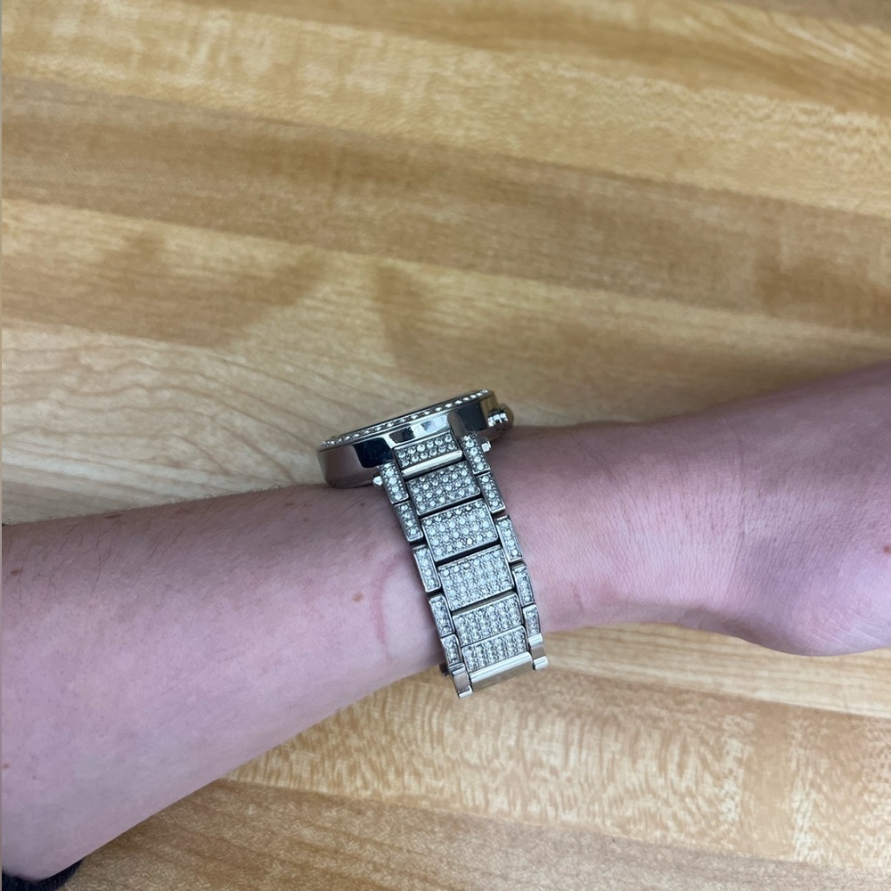 Michael Kors MK5572 Parker Women's Watch Silver Pave - Picture 8 of 15